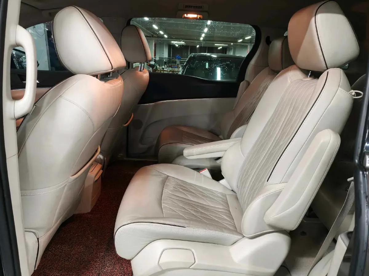 2022 Buick GL8 2.0T 237HP L4 9AT,autocango,china used car exporter,china ev exporter,chinese used car exporter,chinese used ev exporter