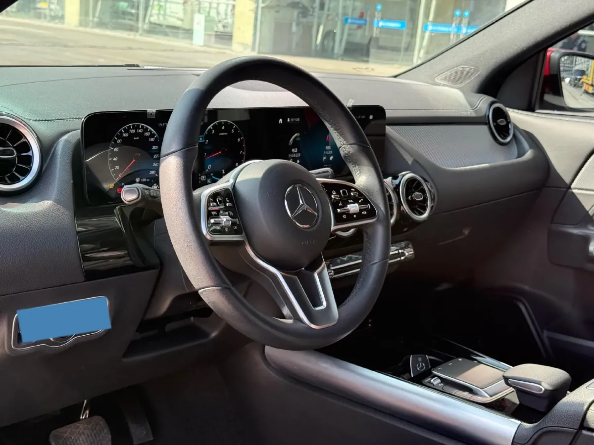 2022 Mercedes-Benz GLA Class 1.3T 163HP L4 7DCT,autocango,china used car exporter,china ev exporter,chinese used car exporter,chinese used ev exporter