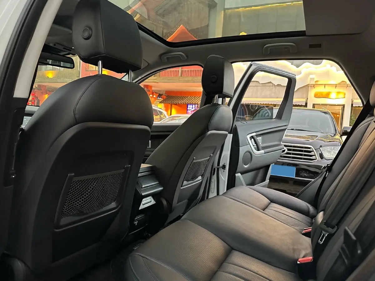 2018 Land Rover Discovery Sport 2.0T 241HP L4 9AT,autocango,china used car exporter,china ev exporter,chinese used car exporter,chinese used ev exporter