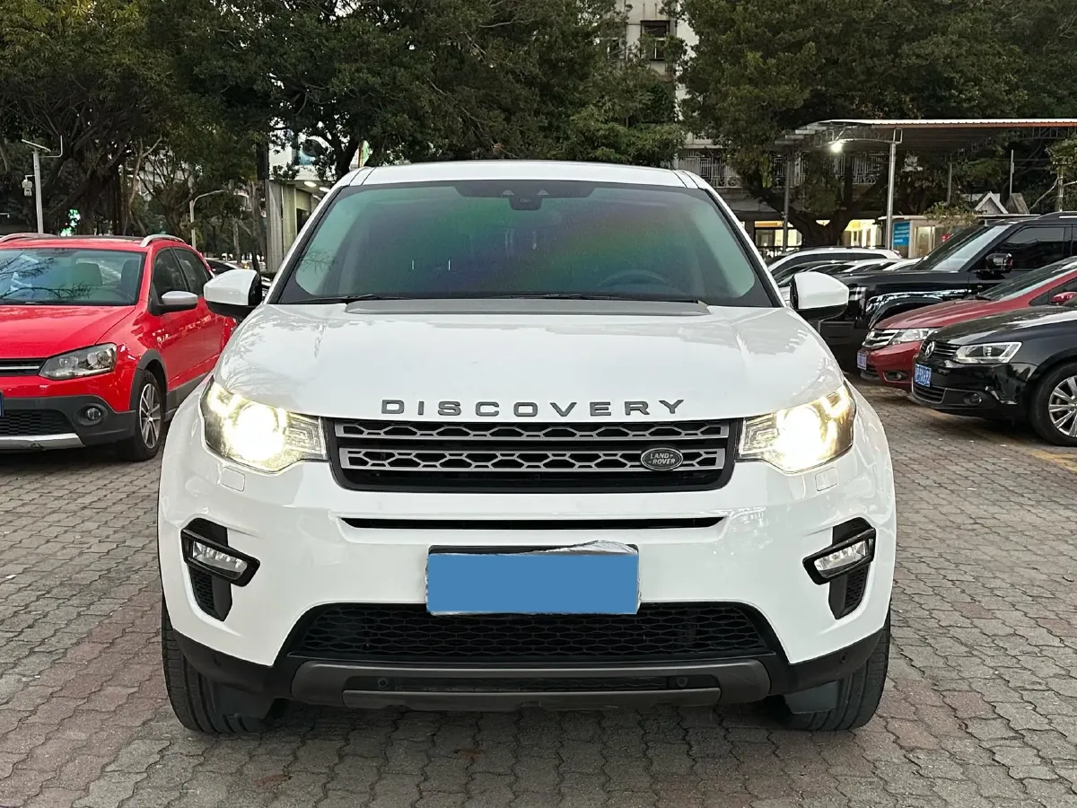 2018 Land Rover Discovery Sport 2.0T 241HP L4 9AT,autocango,china used car exporter,china ev exporter,chinese used car exporter,chinese used ev exporter