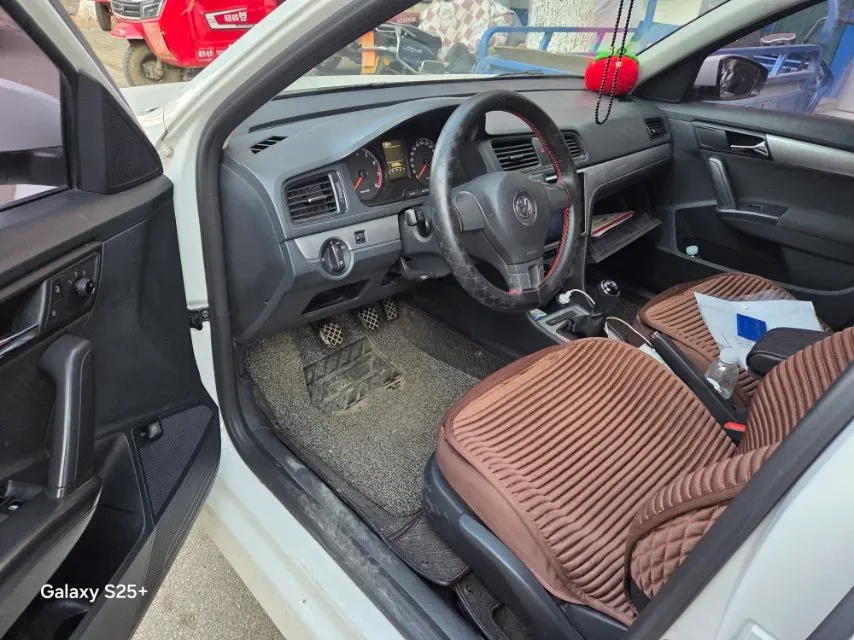 2013 Volkswagen Lavida 1.6L 110HP L4 6AT,autocango,china used car exporter,china ev exporter,chinese used car exporter,chinese used ev exporter