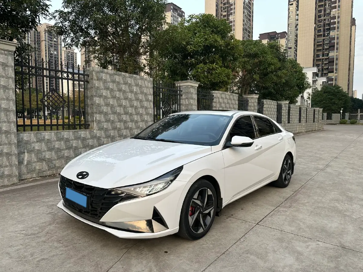 2021 Hyundai Elantra 1.5L 115HP L4 CVT