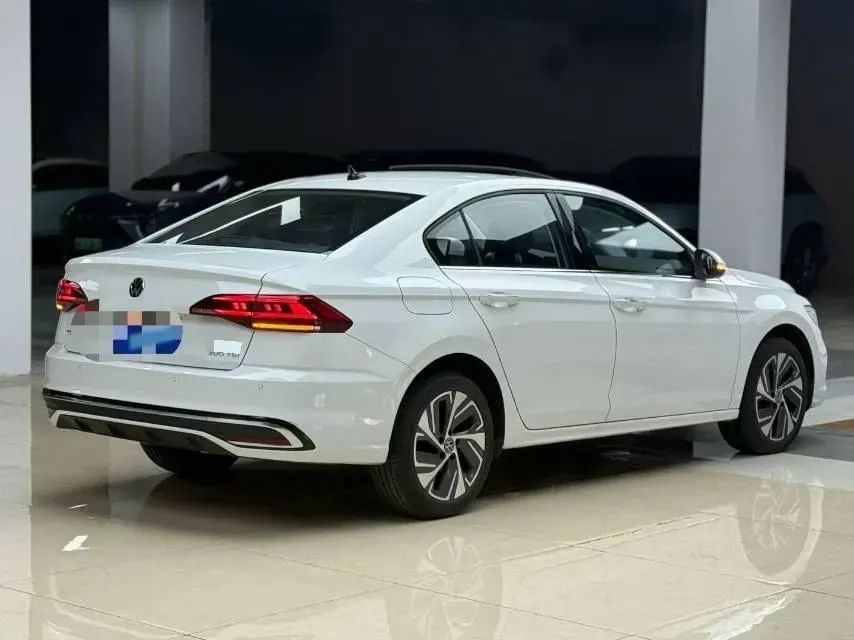 2025 Volkswagen Bora 1.5T 160HP L4 7DCT,autocango,china used car exporter,china ev exporter,chinese used car exporter,chinese used ev exporter