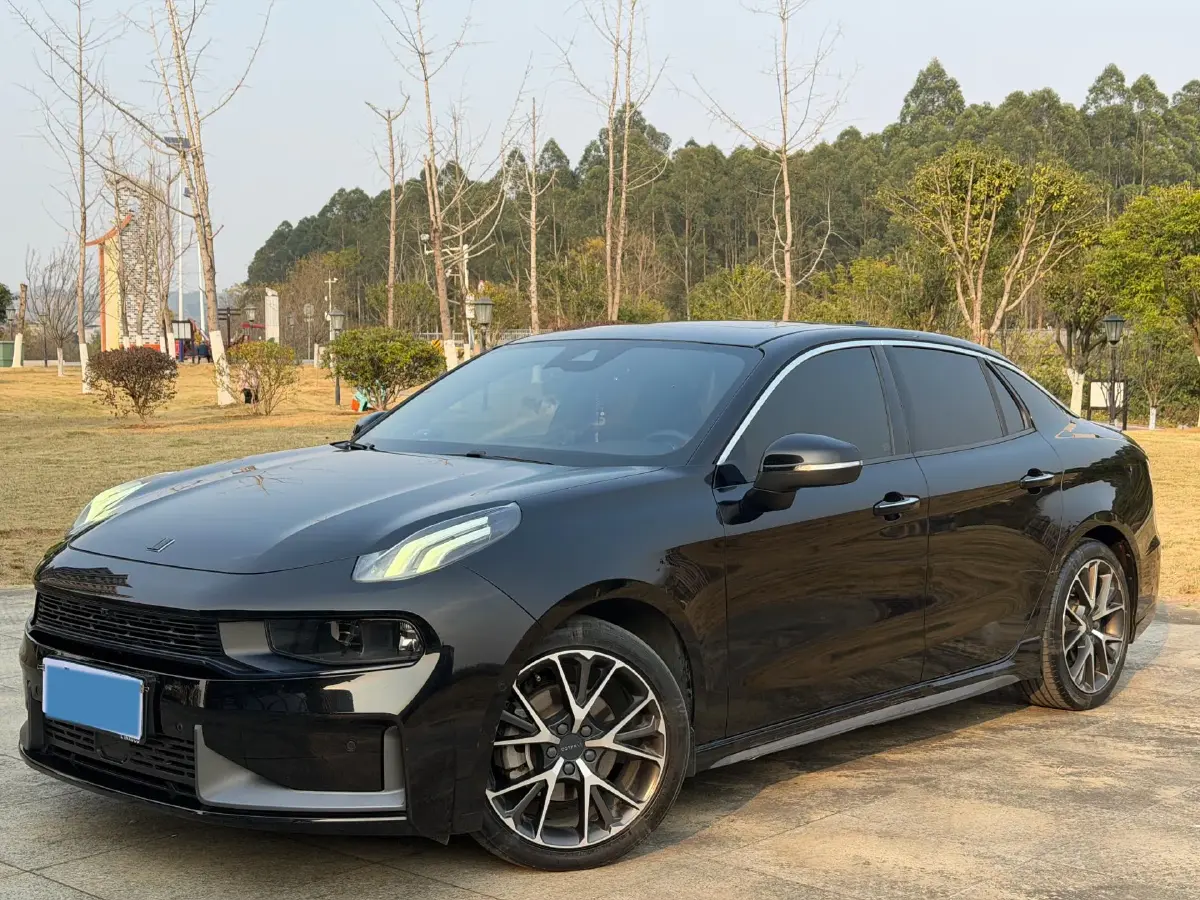 2019 LYNK&CO 01 2.0T 190HP L4 6AT