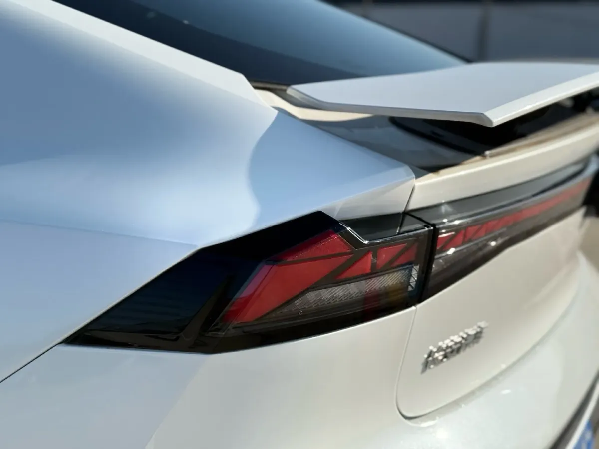 2024 ChangAn UNI-V 1.5T 188HP L4 7DCT,autocango,china used car exporter,china ev exporter,chinese used car exporter,chinese used ev exporter