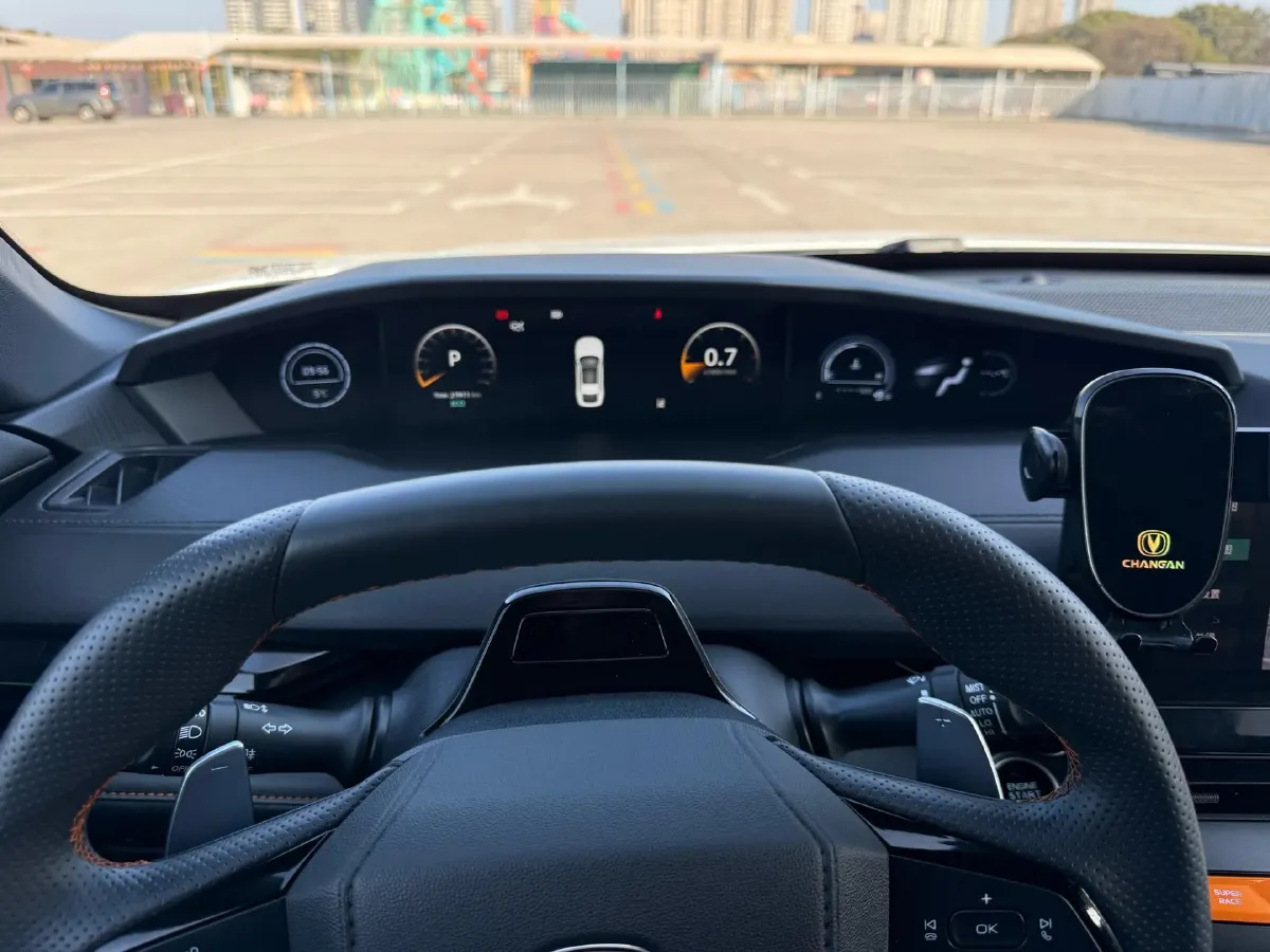 2024 ChangAn UNI-V 1.5T 188HP L4 7DCT,autocango,china used car exporter,china ev exporter,chinese used car exporter,chinese used ev exporter