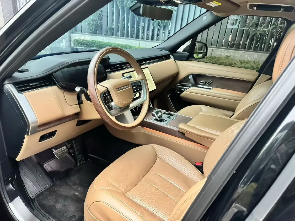 2022 Land Rover Range Rover 3.0T 400HP L6 8AT,autocango,china used car exporter,china ev exporter,chinese used car exporter,chinese used ev exporter