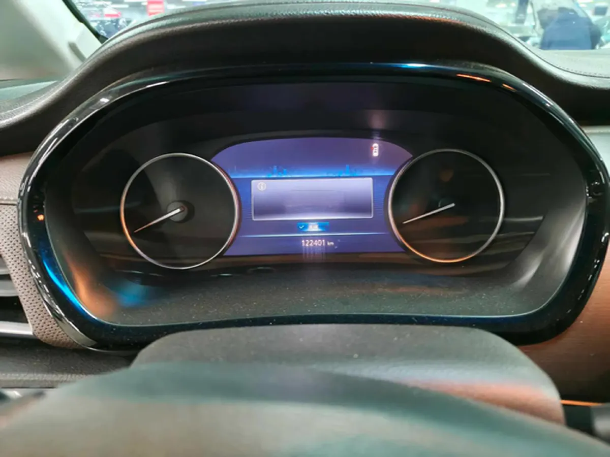 2022 Buick GL8 2.0T 237HP L4 9AT,autocango,china used car exporter,china ev exporter,chinese used car exporter,chinese used ev exporter