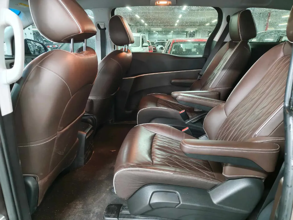 2022 Buick GL8 2.0T 237HP L4 9AT,autocango,china used car exporter,china ev exporter,chinese used car exporter,chinese used ev exporter