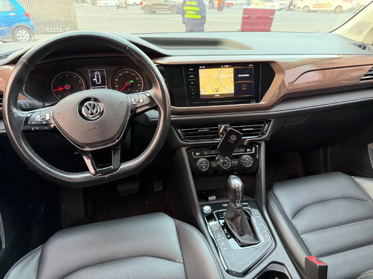 2021 Volkswagen Tharu 1.4T 150HP L4 7DCT,autocango,china used car exporter,china ev exporter,chinese used car exporter,chinese used ev exporter