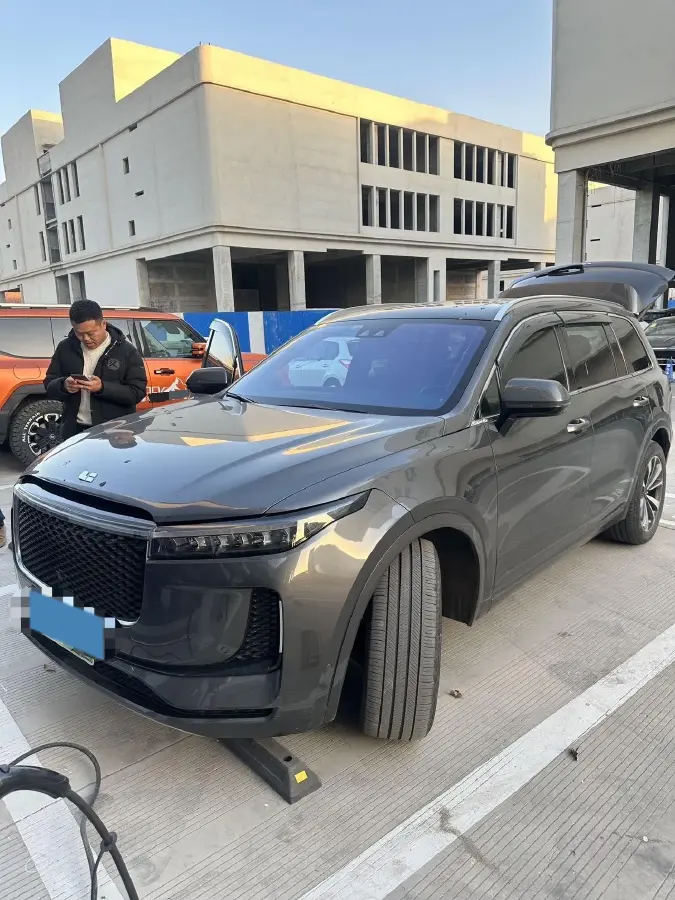 2020 Li ONE Range Extended 131HP REEV 40.5KWH