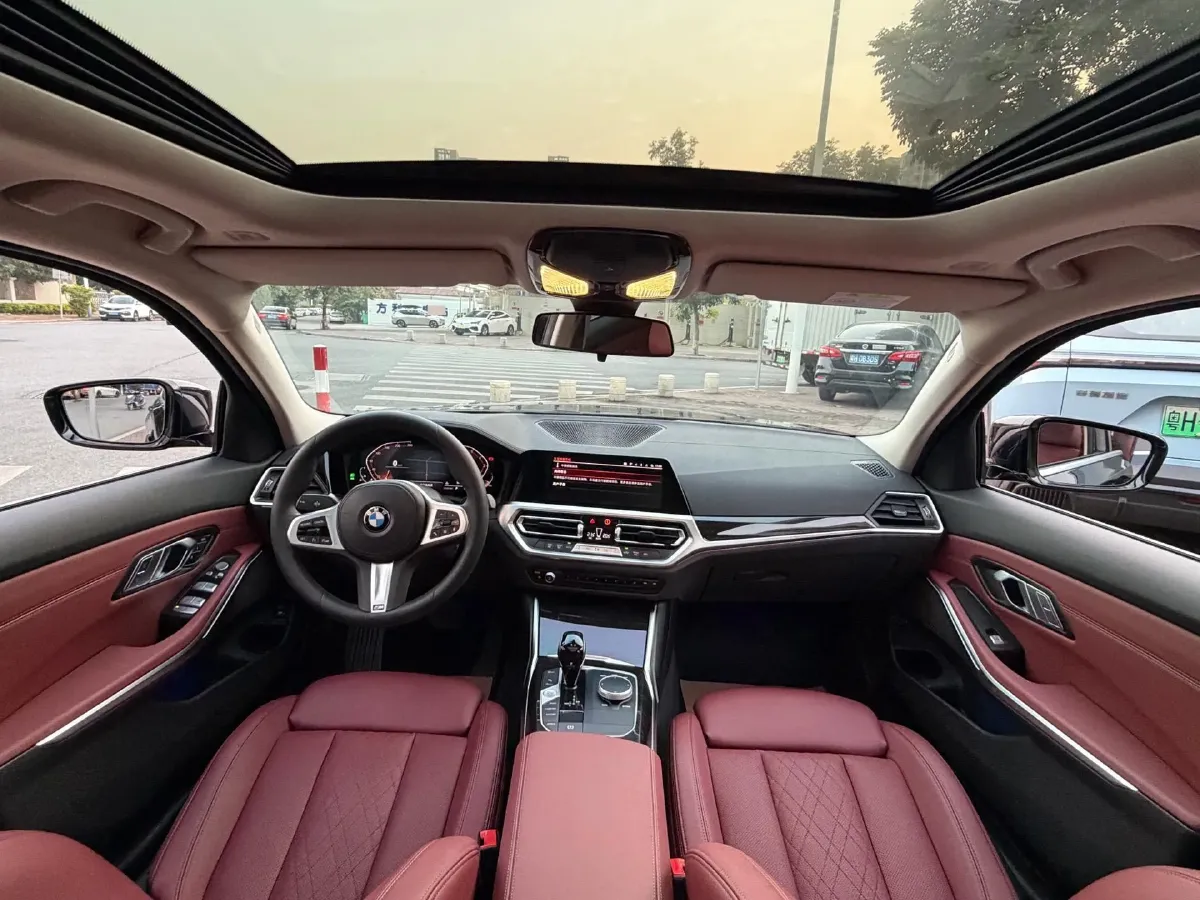 2022 BMW 3 Series 2.0T 184HP L4 8AT,autocango,china used car exporter,china ev exporter,chinese used car exporter,chinese used ev exporter