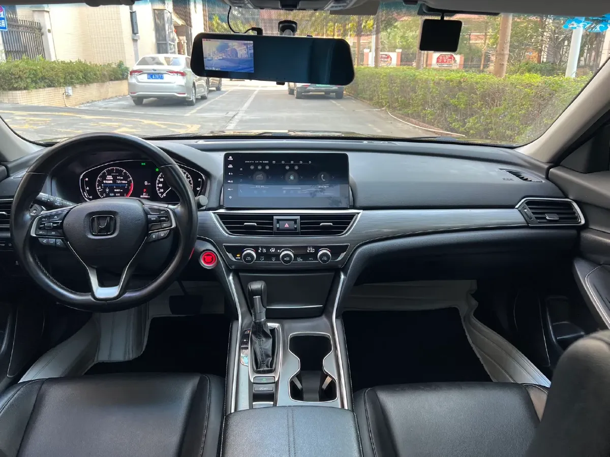 2022 Honda Accord 1.5T 194HP L4 CVT,autocango,china used car exporter,china ev exporter,chinese used car exporter,chinese used ev exporter