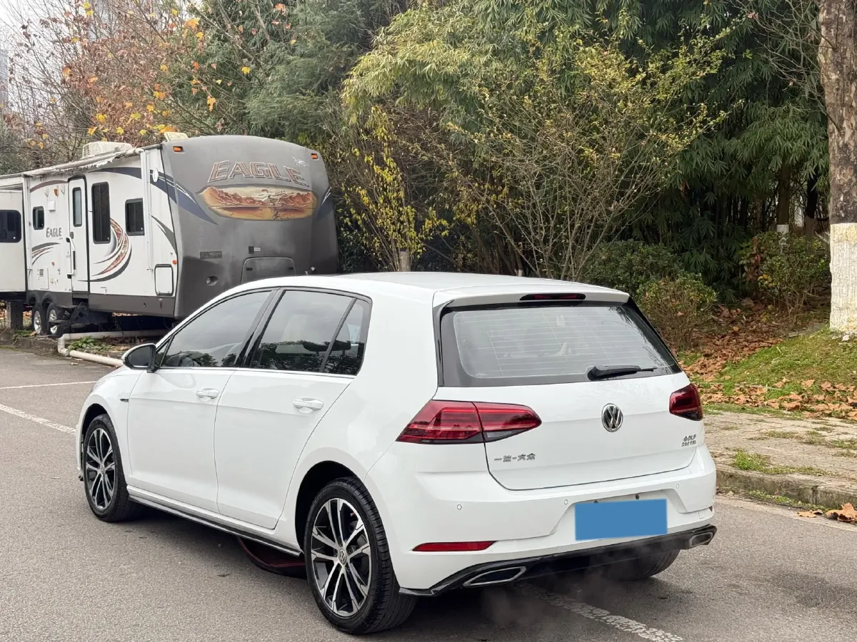 2019 BYD Song MAX 1.5T 160HP L4 6DCT PHEV 15.98KWH,autocango,china used car exporter,china ev exporter,chinese used car exporter,chinese used ev exporter