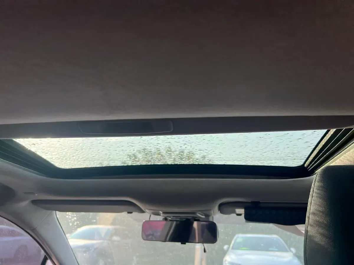 2023 Toyota Corolla 1.8L 98HP L4 E-CVT Hybrid,autocango,china used car exporter,china ev exporter,chinese used car exporter,chinese used ev exporter