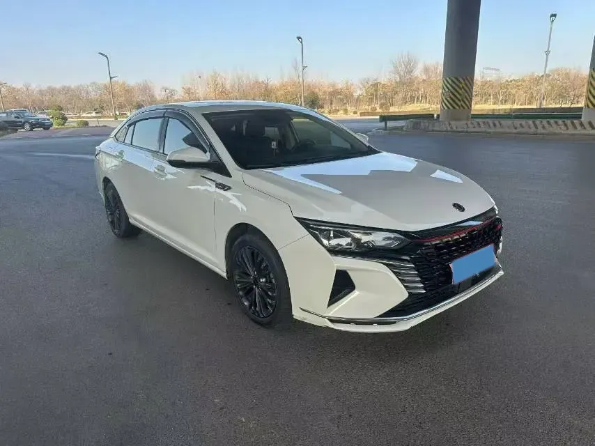 2021 DongFeng Aeolus YiXuan MAX 1.5T 190HP L4 7DCT,autocango,china used car exporter,china ev exporter,chinese used car exporter,chinese used ev exporter
