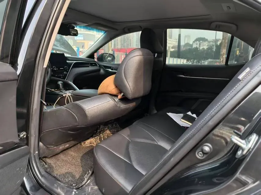 2021 Toyota Camry 2.5L 209HP L4 8AT,autocango,china used car exporter,china ev exporter,chinese used car exporter,chinese used ev exporter