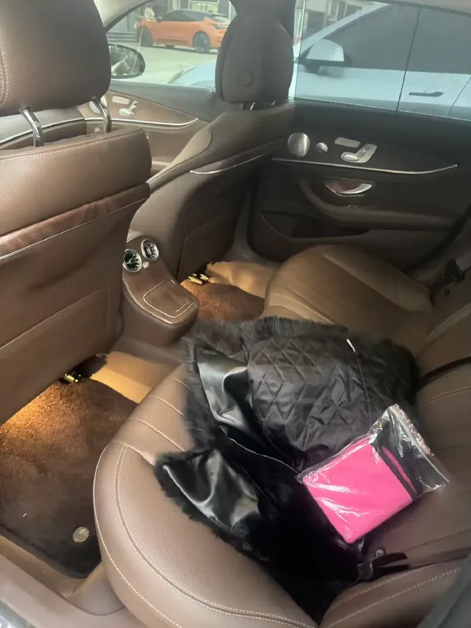 2022 Mercedes-Benz E Class 2.0T 258HP L4 9AT,autocango,china used car exporter,china ev exporter,chinese used car exporter,chinese used ev exporter