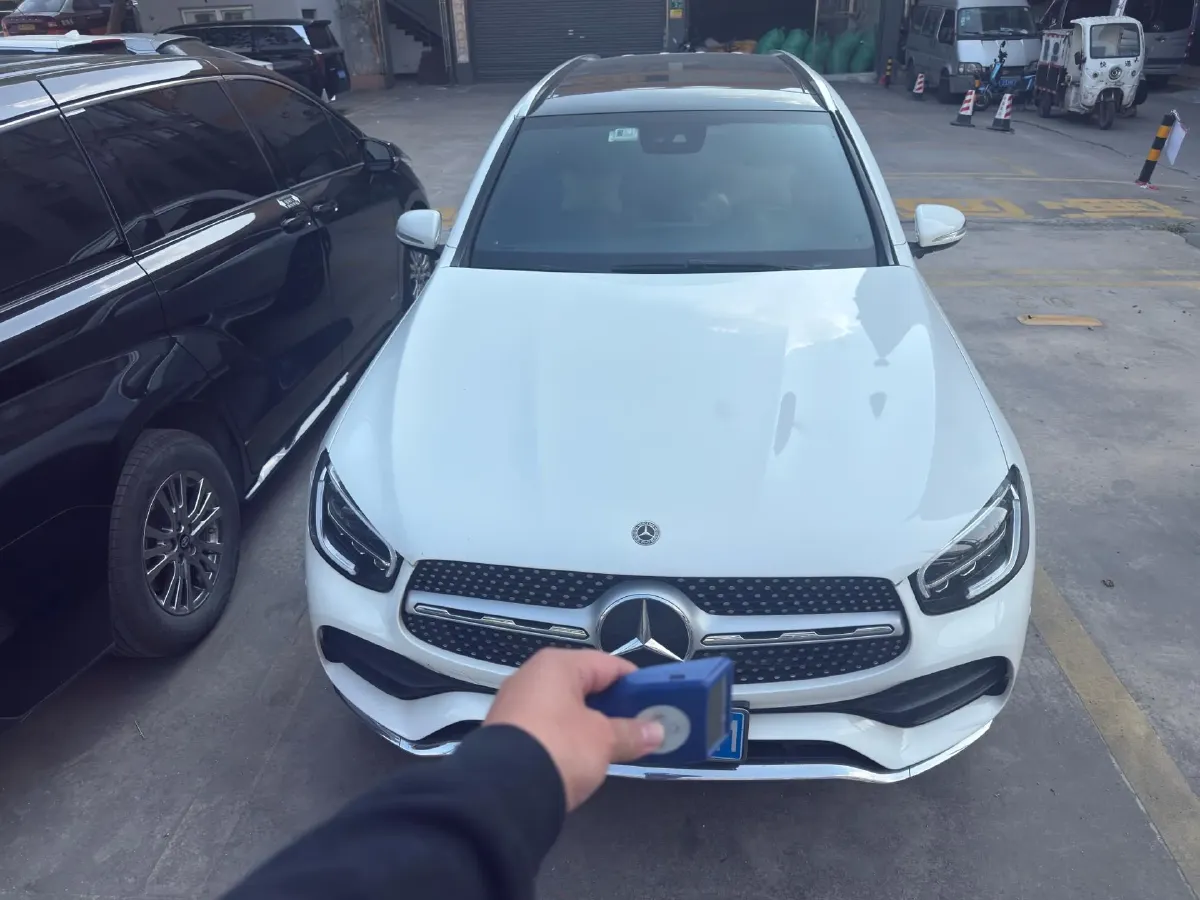 2020 Mercedes-Benz GLC Class 2.0T 258HP L4 9AT,autocango,china used car exporter,china ev exporter,chinese used car exporter,chinese used ev exporter