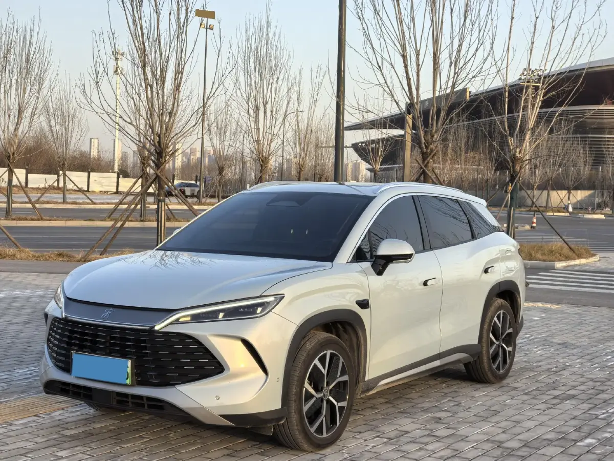 2025 BYD SongL DM-i 1.5L 101HP L4 E-CVT PHEV 26.6KWH