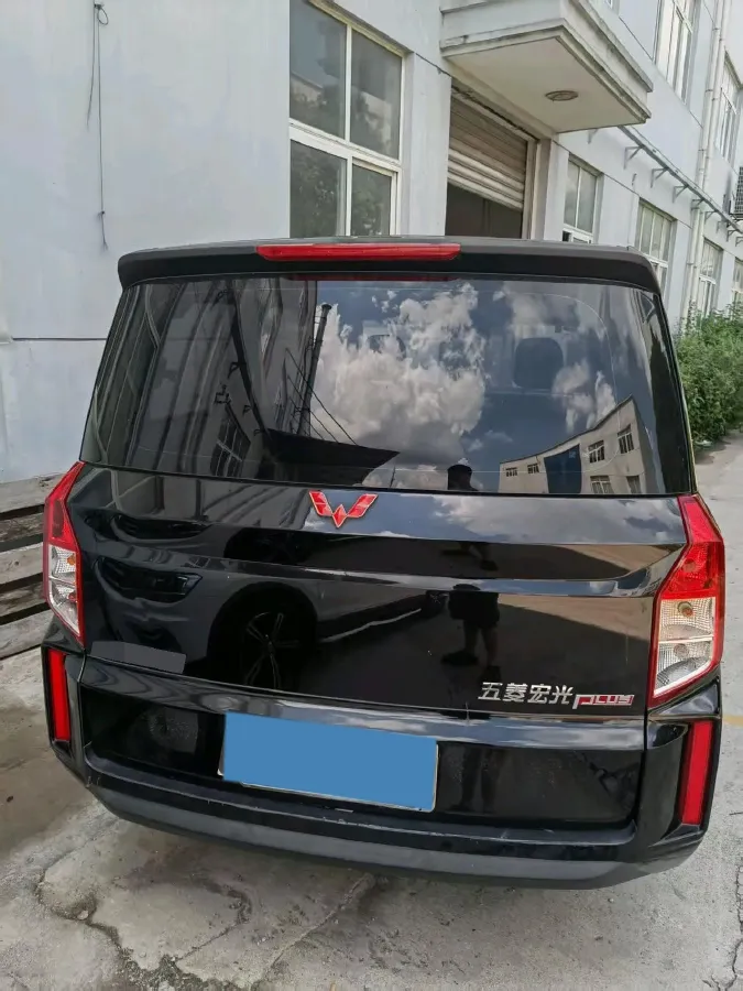 2020 WuLing HongGuang Plus 1.5L 99HP L4 6MT,autocango,china used car exporter,china ev exporter,chinese used car exporter,chinese used ev exporter
