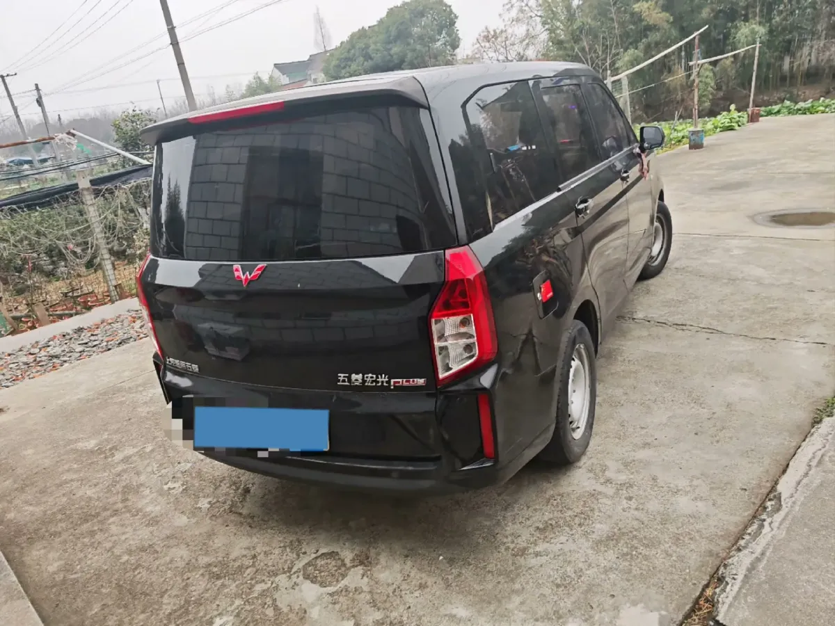 2020 WuLing HongGuang Plus 1.5L 99HP L4 6MT,autocango,china used car exporter,china ev exporter,chinese used car exporter,chinese used ev exporter