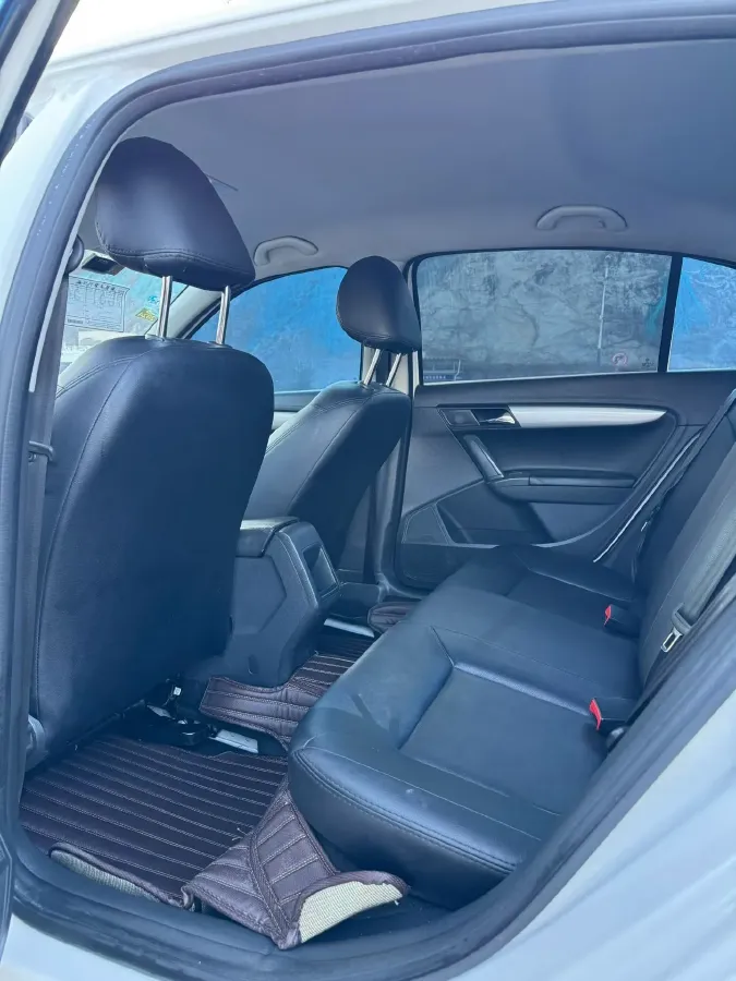 2013 Volkswagen Lavida 1.6L 110HP L4 6AT,autocango,china used car exporter,china ev exporter,chinese used car exporter,chinese used ev exporter