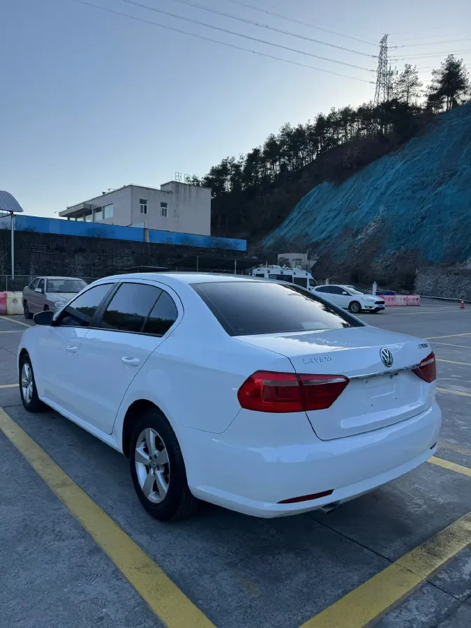 2013 Volkswagen Lavida 1.6L 110HP L4 6AT,autocango,china used car exporter,china ev exporter,chinese used car exporter,chinese used ev exporter