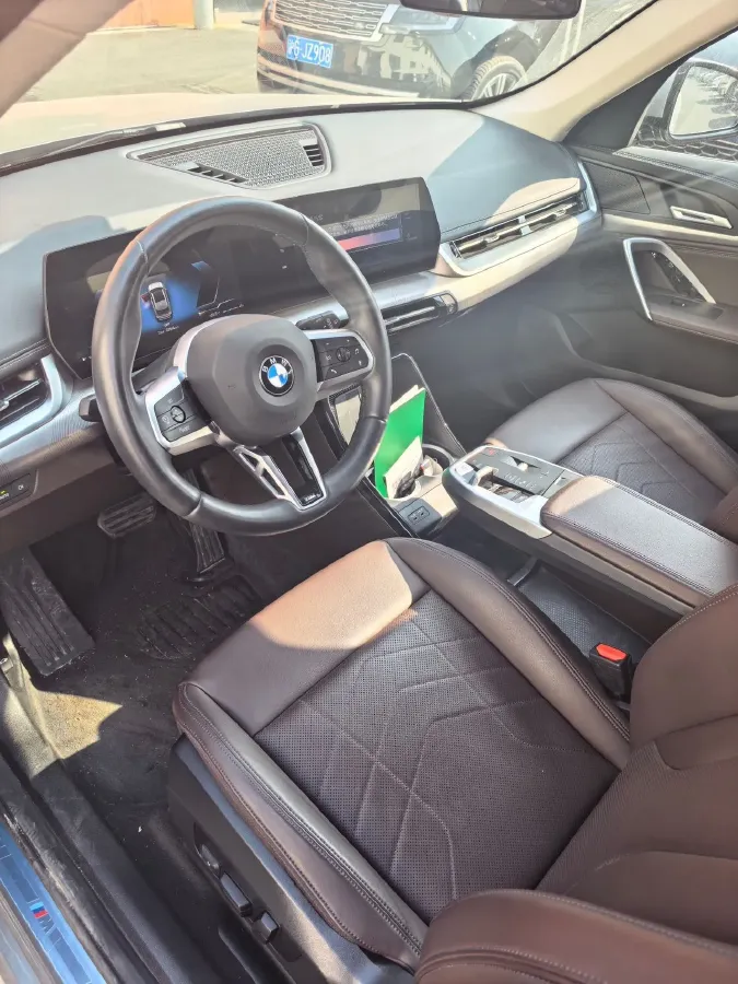 2023 BMW X1 2.0T 204HP L4 7DCT,autocango,china used car exporter,china ev exporter,chinese used car exporter,chinese used ev exporter