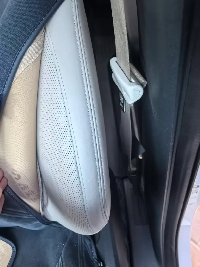 2023 Buick Century 2.0T 237HP L4 9AT,autocango,china used car exporter,china ev exporter,chinese used car exporter,chinese used ev exporter