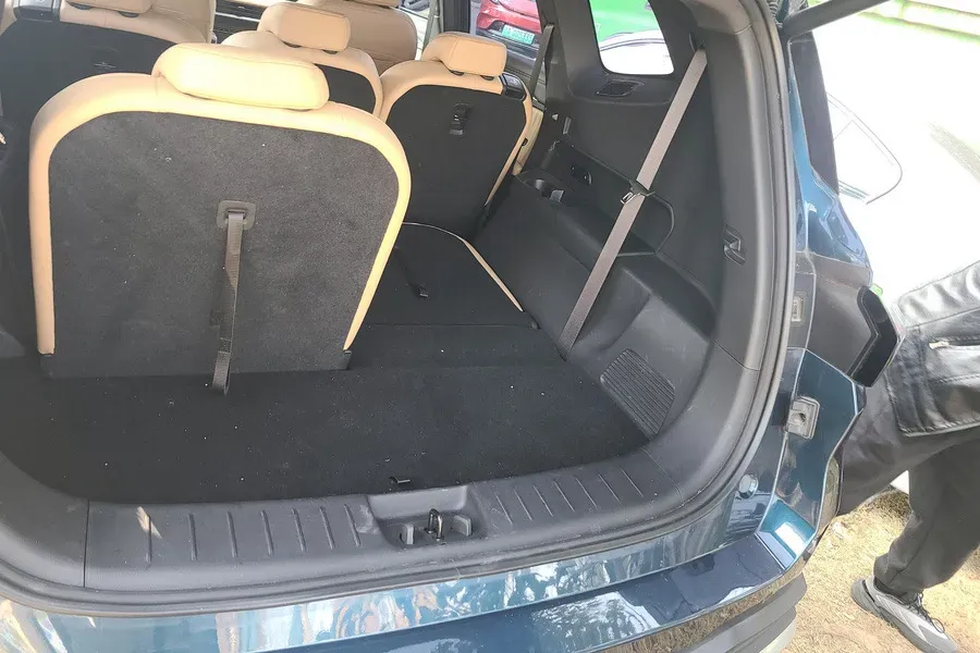 2023 Geely Okavango L 2.0T 218HP L4 7DCT,autocango,china used car exporter,china ev exporter,chinese used car exporter,chinese used ev exporter