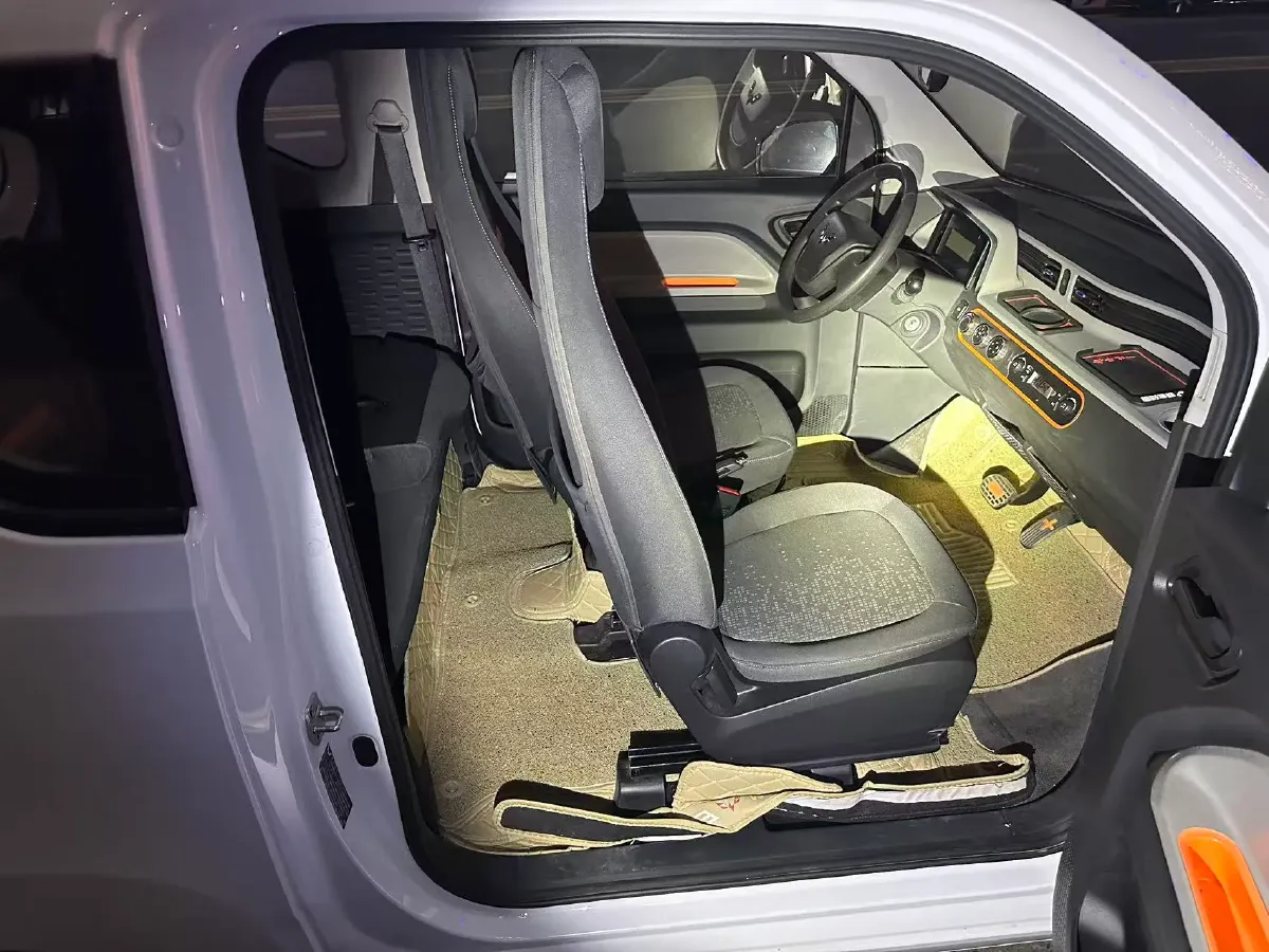 2022 LingBox uni BEV 11.52KWH,autocango,china used car exporter,china ev exporter,chinese used car exporter,chinese used ev exporter