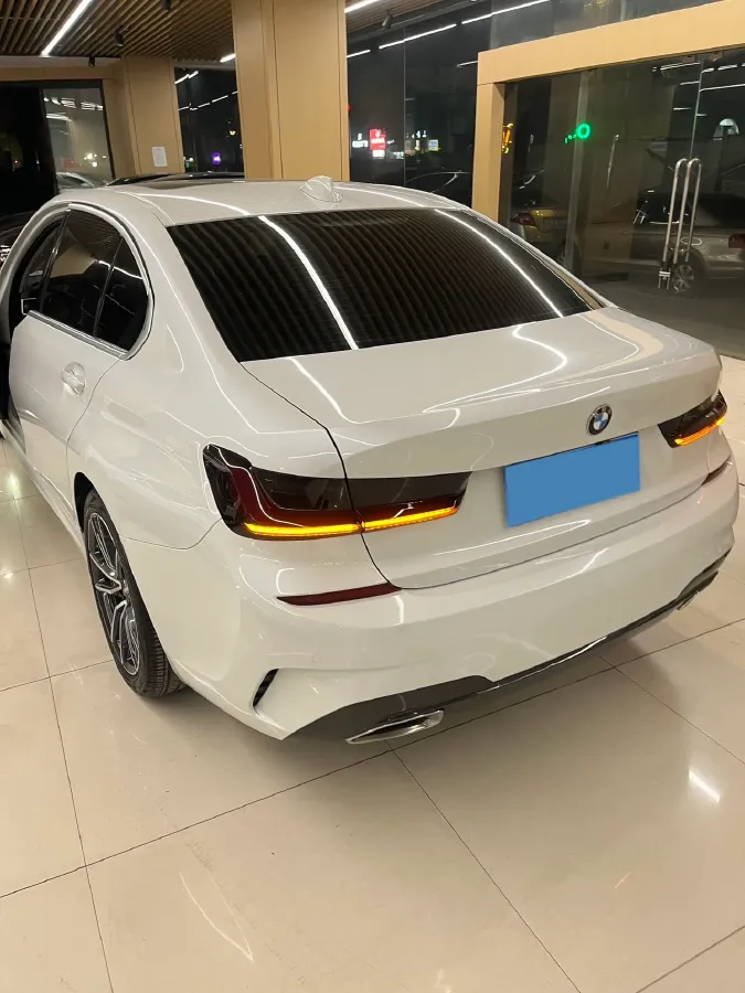 2022 BMW 3 Series 2.0T 184HP L4 8AT,autocango,china used car exporter,china ev exporter,chinese used car exporter,chinese used ev exporter