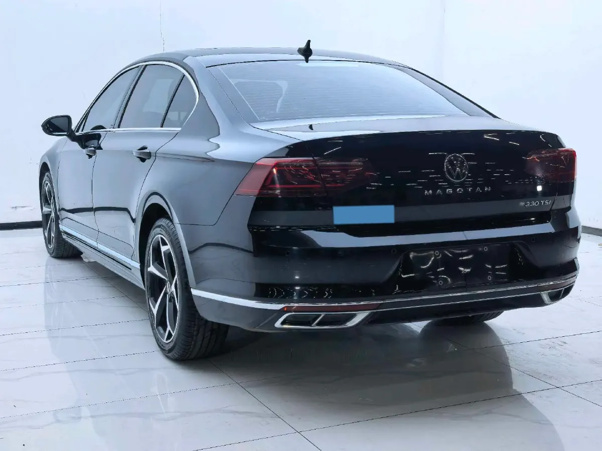 2023 Volkswagen Magotan 2.0T 186HP L4 7DCT,autocango,china used car exporter,china ev exporter,chinese used car exporter,chinese used ev exporter