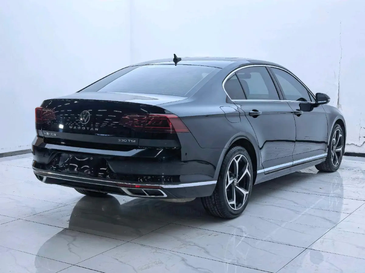 2023 Volkswagen Magotan 2.0T 186HP L4 7DCT,autocango,china used car exporter,china ev exporter,chinese used car exporter,chinese used ev exporter