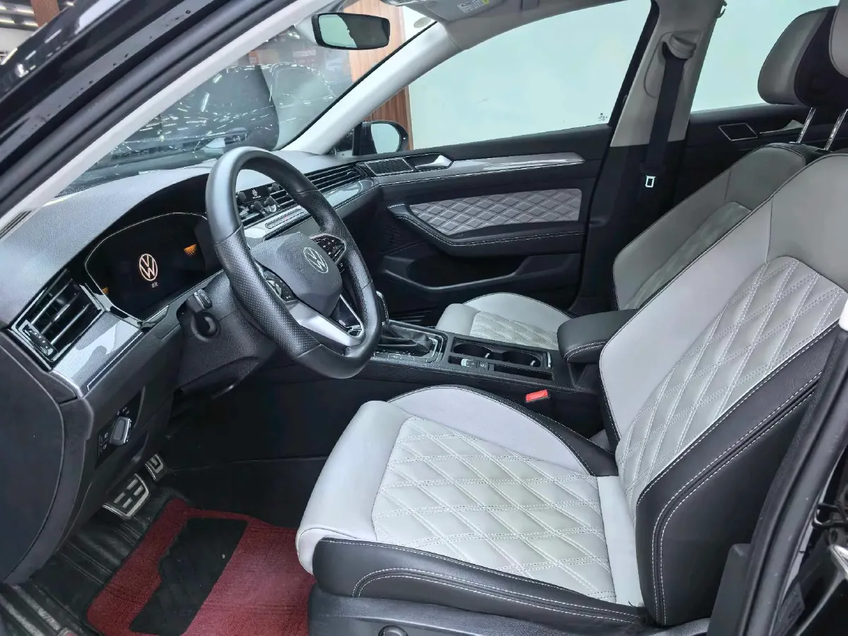 2023 Volkswagen Magotan 2.0T 186HP L4 7DCT,autocango,china used car exporter,china ev exporter,chinese used car exporter,chinese used ev exporter