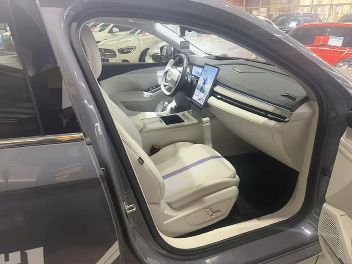 2024 Geely Preface 1.5T 163HP L4 3DHT Hybrid,autocango,china used car exporter,china ev exporter,chinese used car exporter,chinese used ev exporter