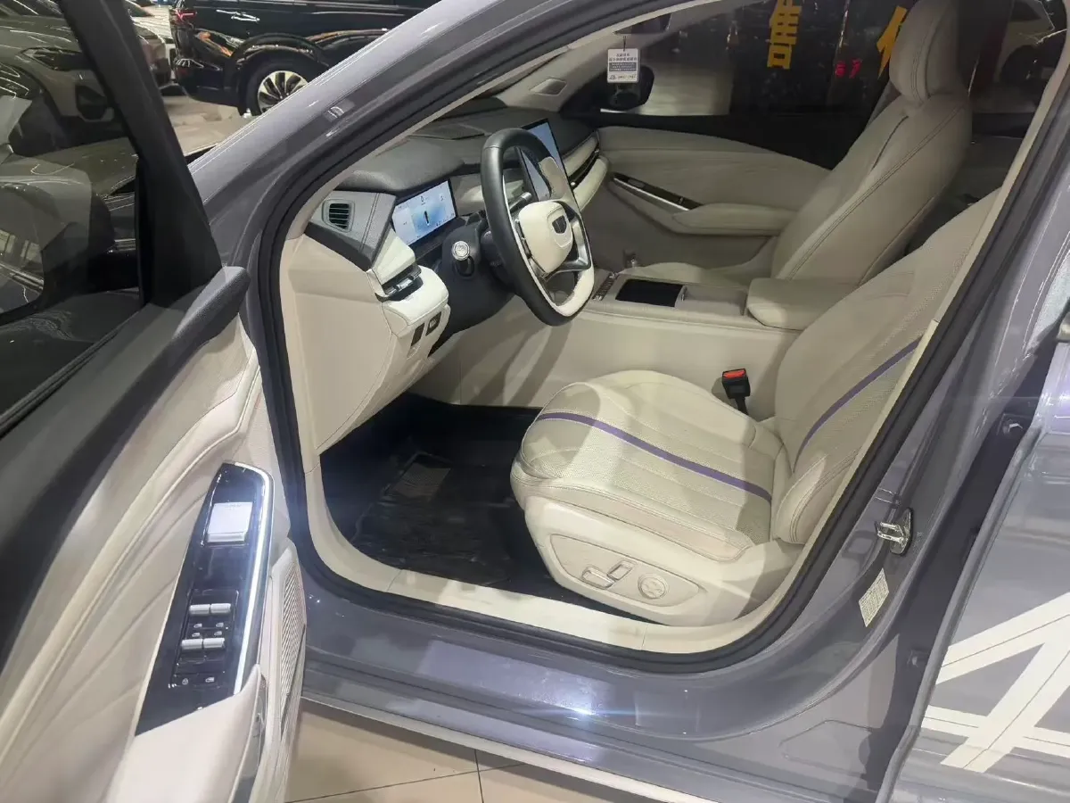 2024 Geely Preface 1.5T 163HP L4 3DHT Hybrid,autocango,china used car exporter,china ev exporter,chinese used car exporter,chinese used ev exporter