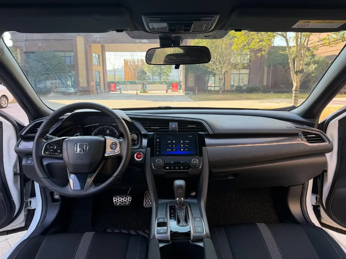 2021 Honda Civic 1.5T 177HP L4 CVT,autocango,china used car exporter,china ev exporter,chinese used car exporter,chinese used ev exporter