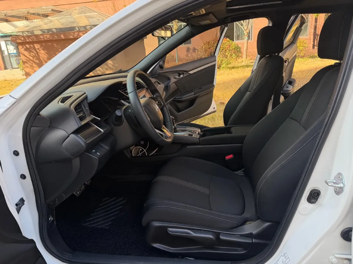 2021 Honda Civic 1.5T 177HP L4 CVT,autocango,china used car exporter,china ev exporter,chinese used car exporter,chinese used ev exporter