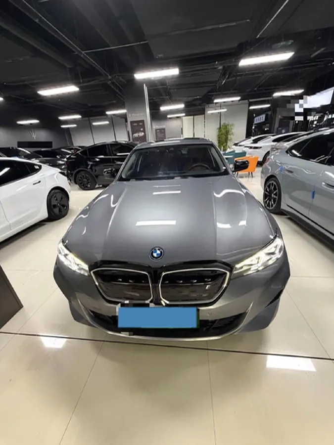 2024 BMW i3 BEV 79.05KWH,autocango,china used car exporter,china ev exporter,chinese used car exporter,chinese used ev exporter