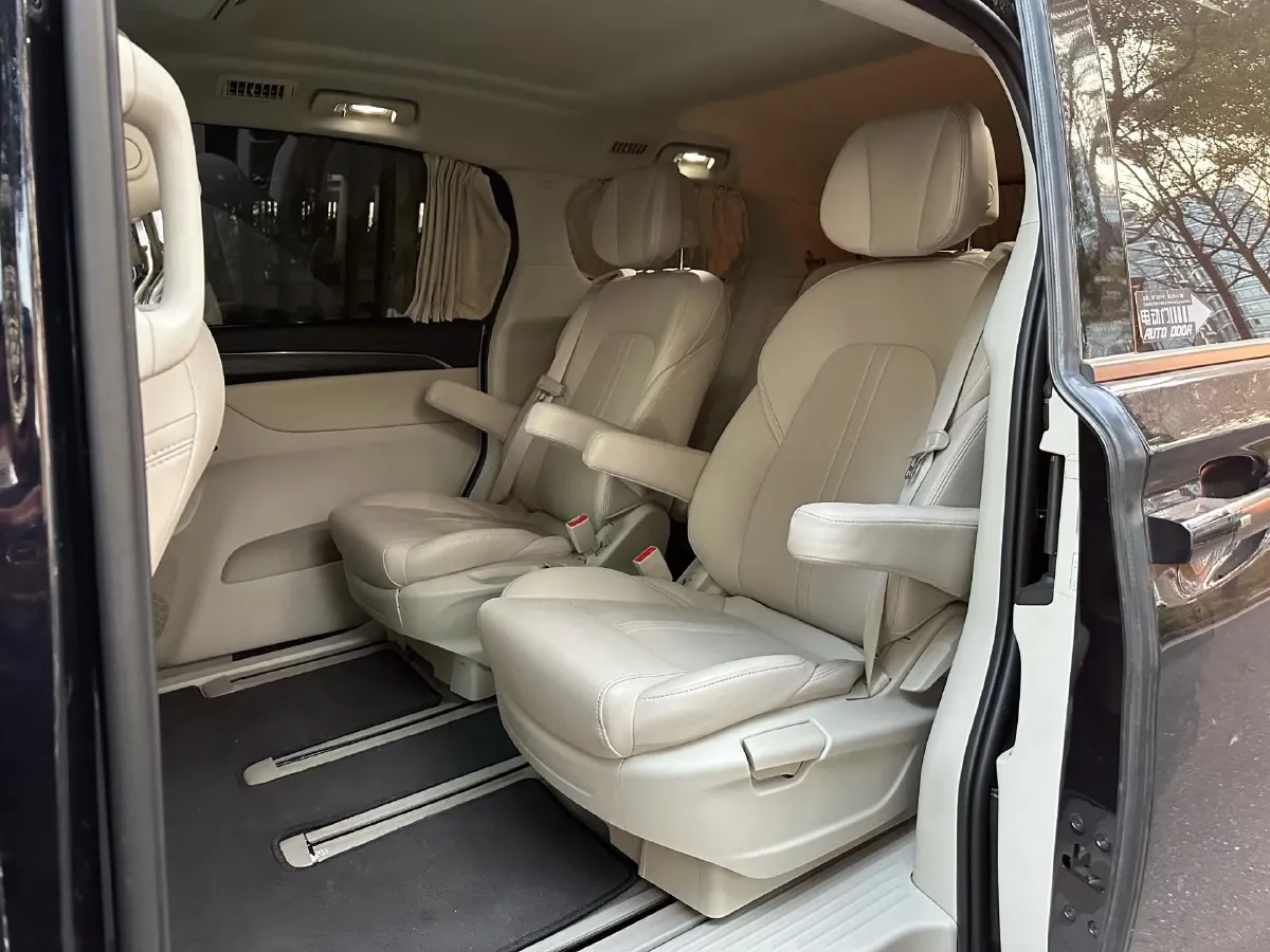 2023 Buick GL8 2.0T 237HP L4 9AT,autocango,china used car exporter,china ev exporter,chinese used car exporter,chinese used ev exporter