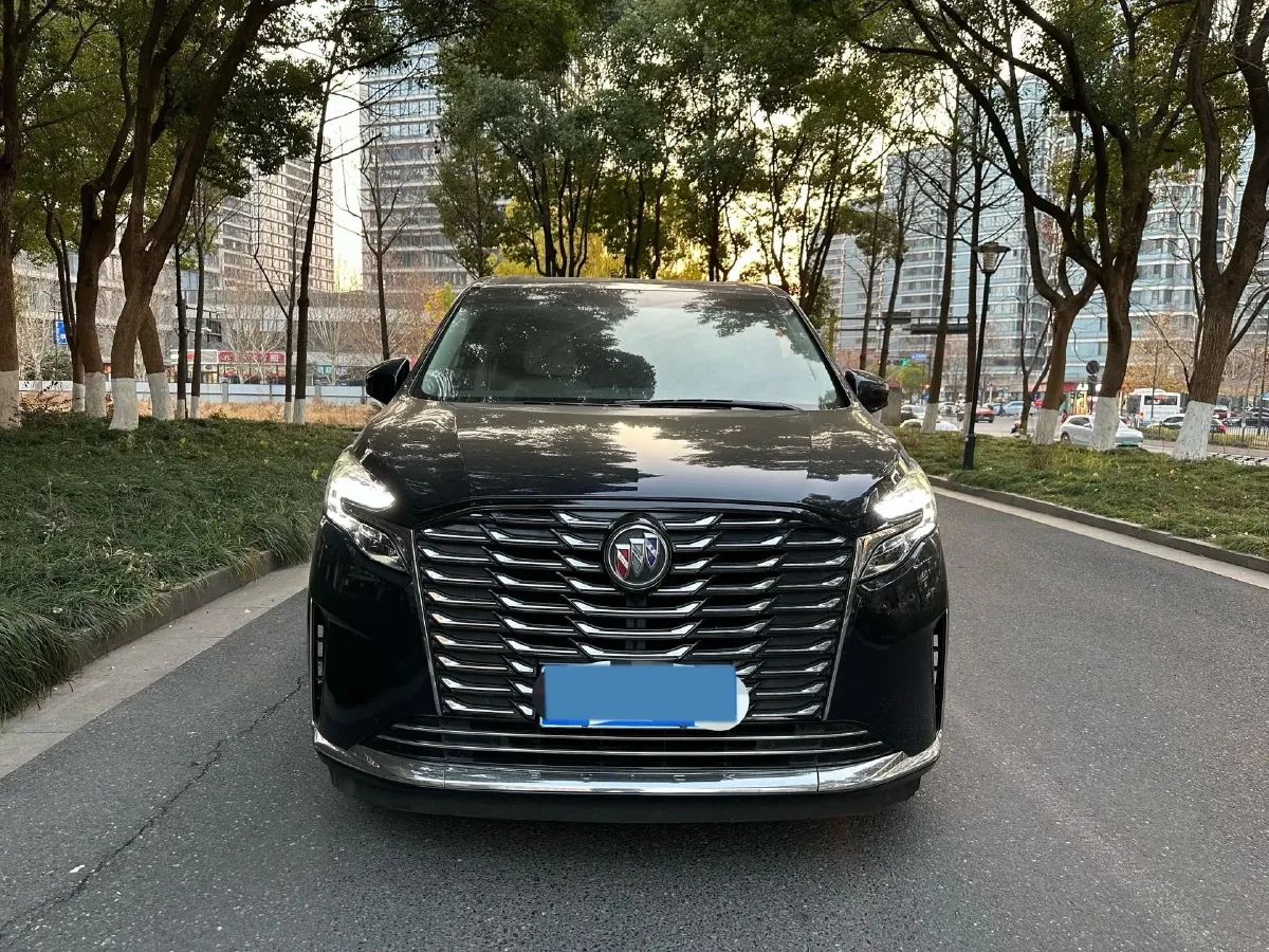 2023 Buick GL8 2.0T 237HP L4 9AT,autocango,china used car exporter,china ev exporter,chinese used car exporter,chinese used ev exporter