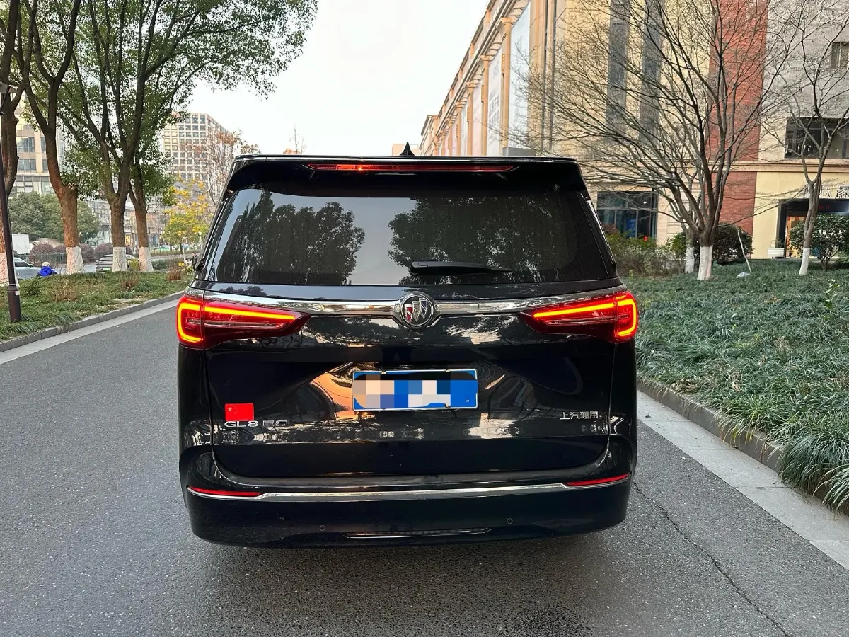 2023 Buick GL8 2.0T 237HP L4 9AT,autocango,china used car exporter,china ev exporter,chinese used car exporter,chinese used ev exporter