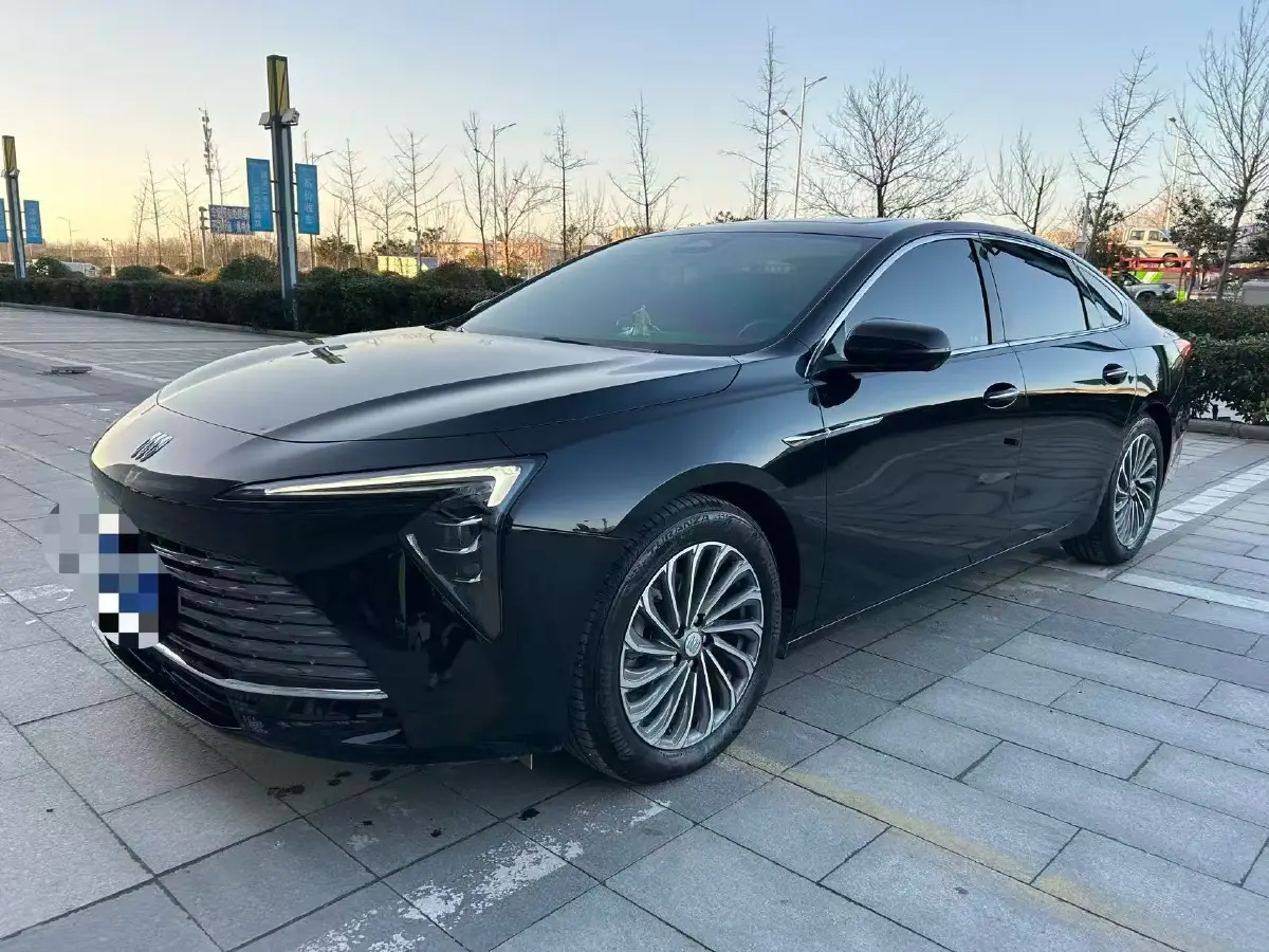 2023 Buick Larcosse 2.0T 237HP L4 9AT