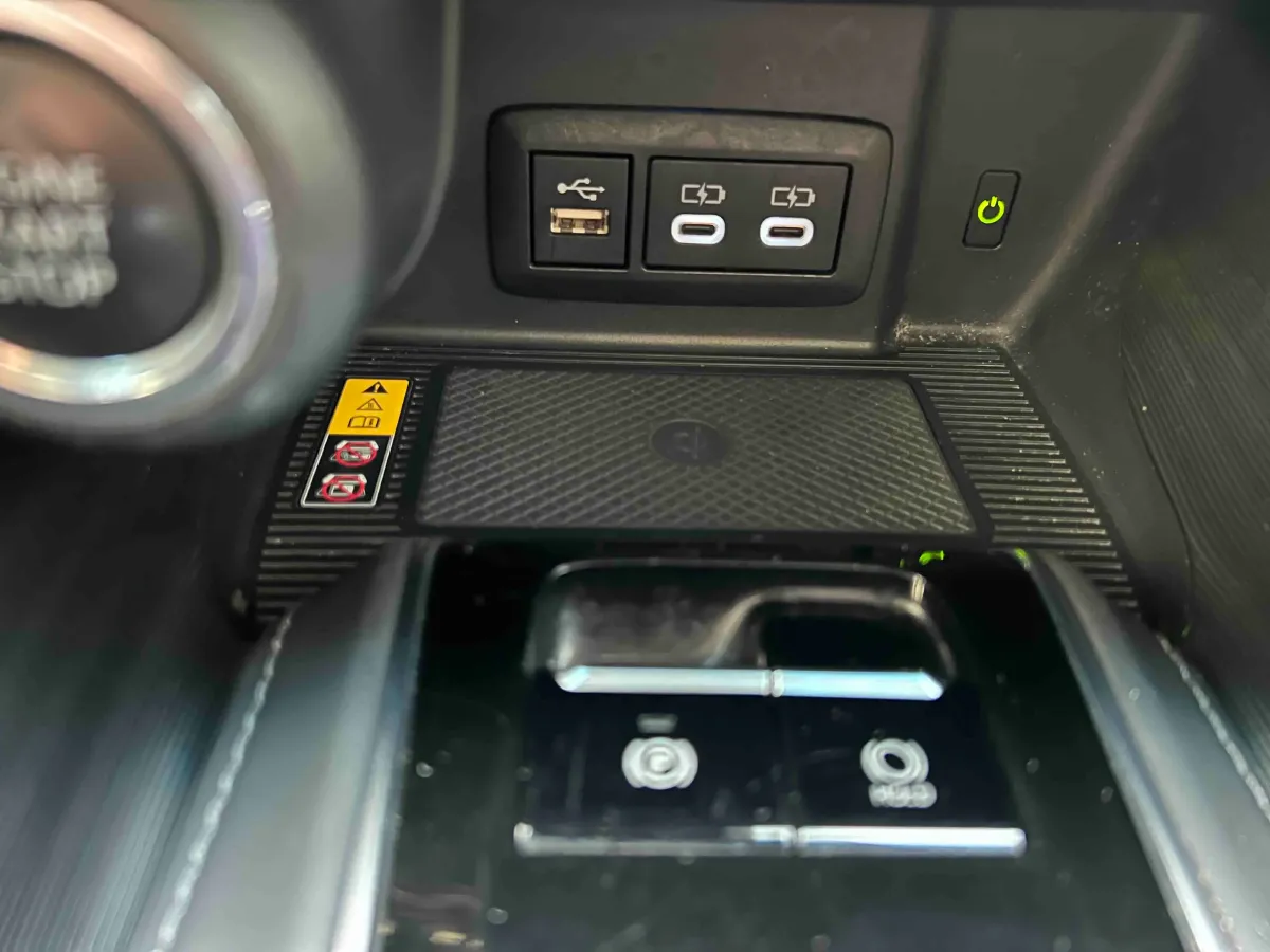 2023 Toyota Harrier 2.0L 171HP L4 CVT,autocango,china used car exporter,china ev exporter,chinese used car exporter,chinese used ev exporter