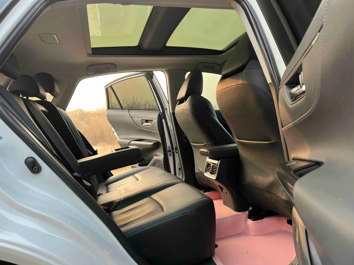 2023 Toyota Harrier 2.0L 171HP L4 CVT,autocango,china used car exporter,china ev exporter,chinese used car exporter,chinese used ev exporter