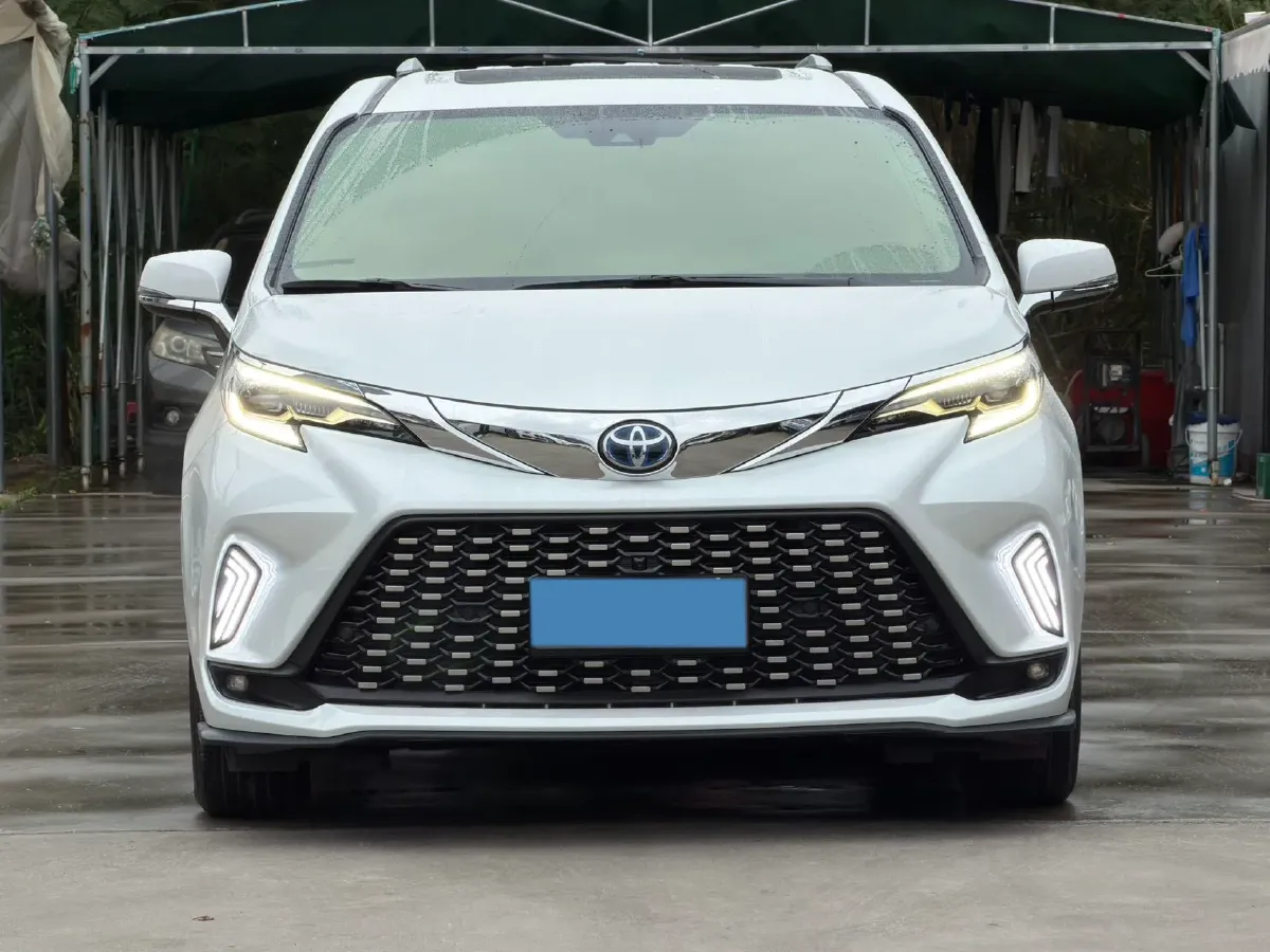 2023 Toyota Granvia 2.5L 189HP L4 E-CVT Hybrid,autocango,china used car exporter,china ev exporter,chinese used car exporter,chinese used ev exporter