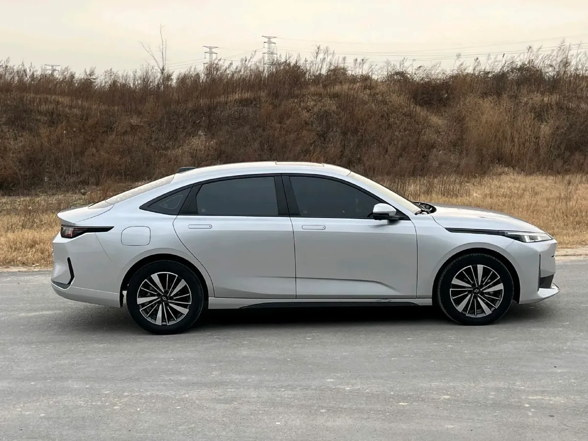 2024 ChangAn QiYuan A05 1.5L 110HP L4 E-CVT PHEV 9.07KWH,autocango,china used car exporter,china ev exporter,chinese used car exporter,chinese used ev exporter