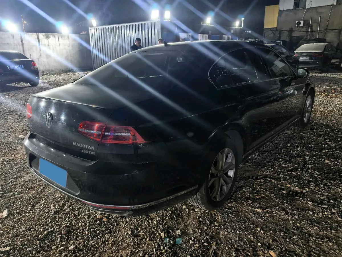 2019 Volkswagen Magotan 2.0T 186HP L4 7DCT,autocango,china used car exporter,china ev exporter,chinese used car exporter,chinese used ev exporter